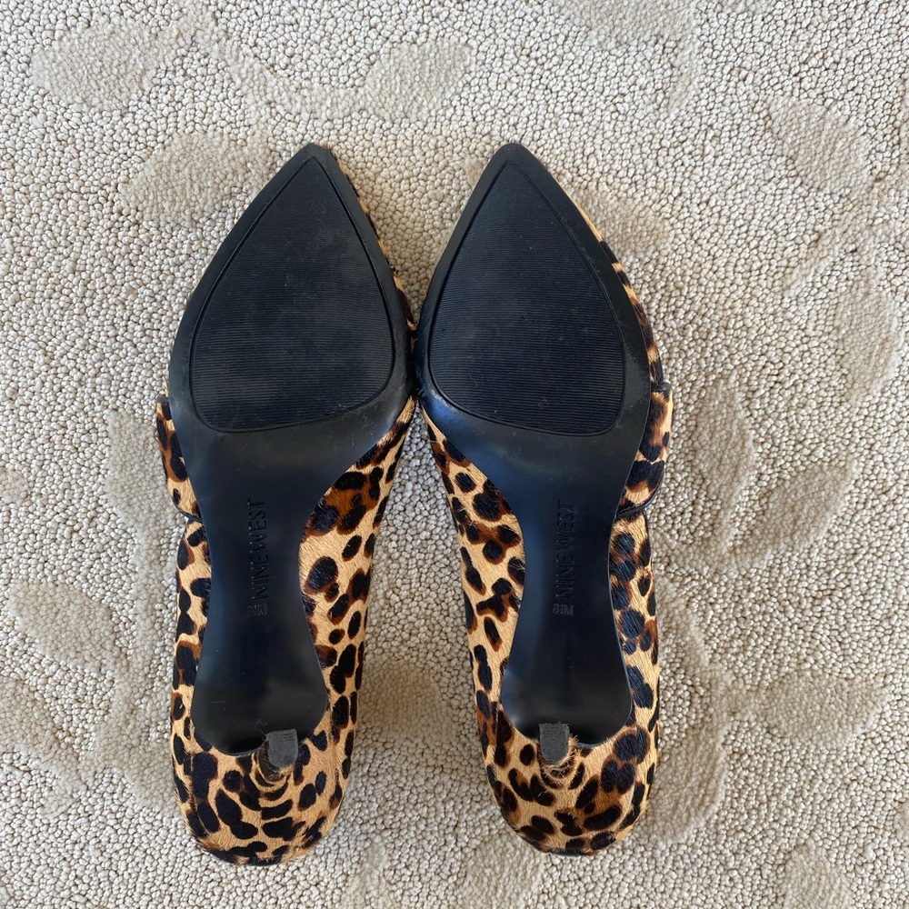 Nine West Genuine Calf Hair Pumps Size 8.5 with 3” Heel. Excellent Condition! - Picture 4 of 5